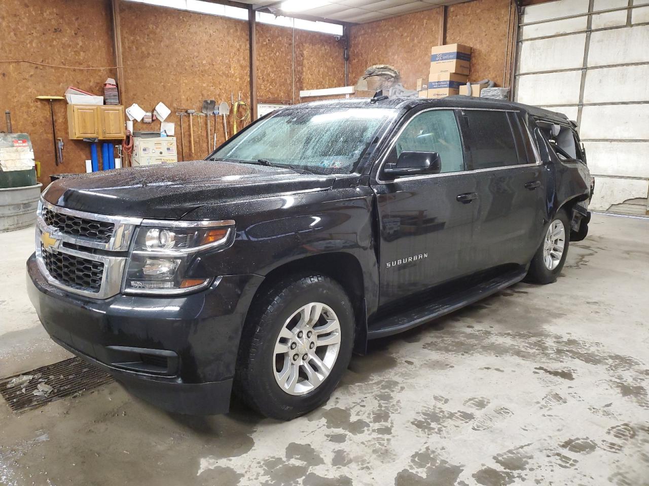 2019 Chevrolet Suburban VIN 1GNSKHKC3KR161540