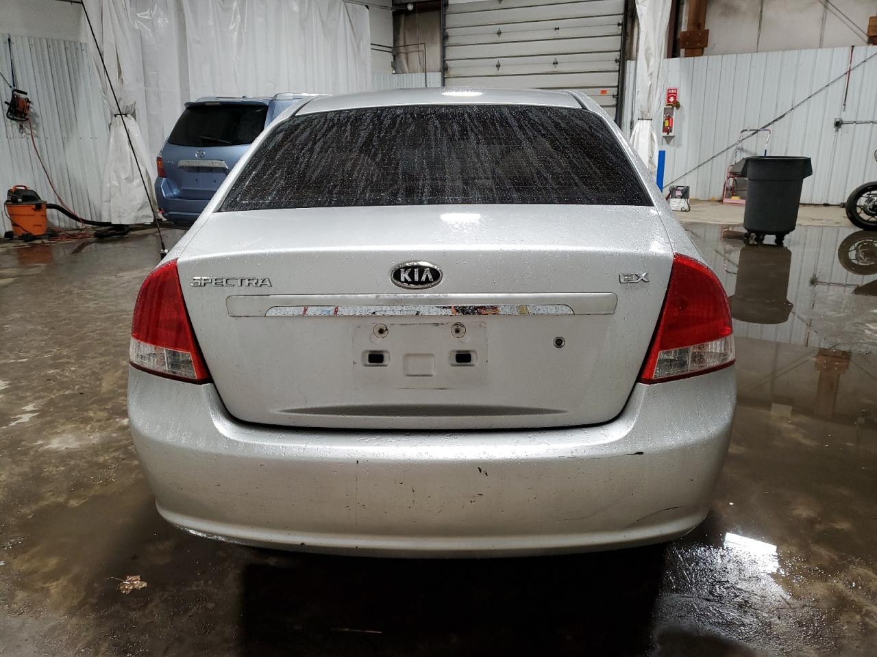 2008 KIA Spectra VIN KNAFE122585515149 Copart auction photo, side / front end damage thumbnail 6