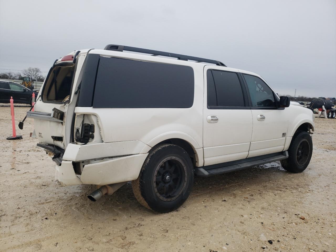 2016 Ford Expedition VIN 1FMJK1HT7GEF20580 Copart auction photo, front end / rear end damage thumbnail 3