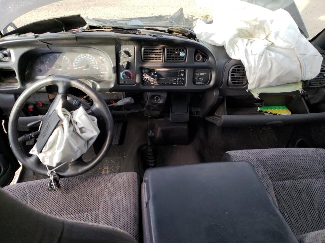 1998 Dodge RAM VIN 3B7HF13Z2WG201369 Copart auction photo, front end damage thumbnail 8
