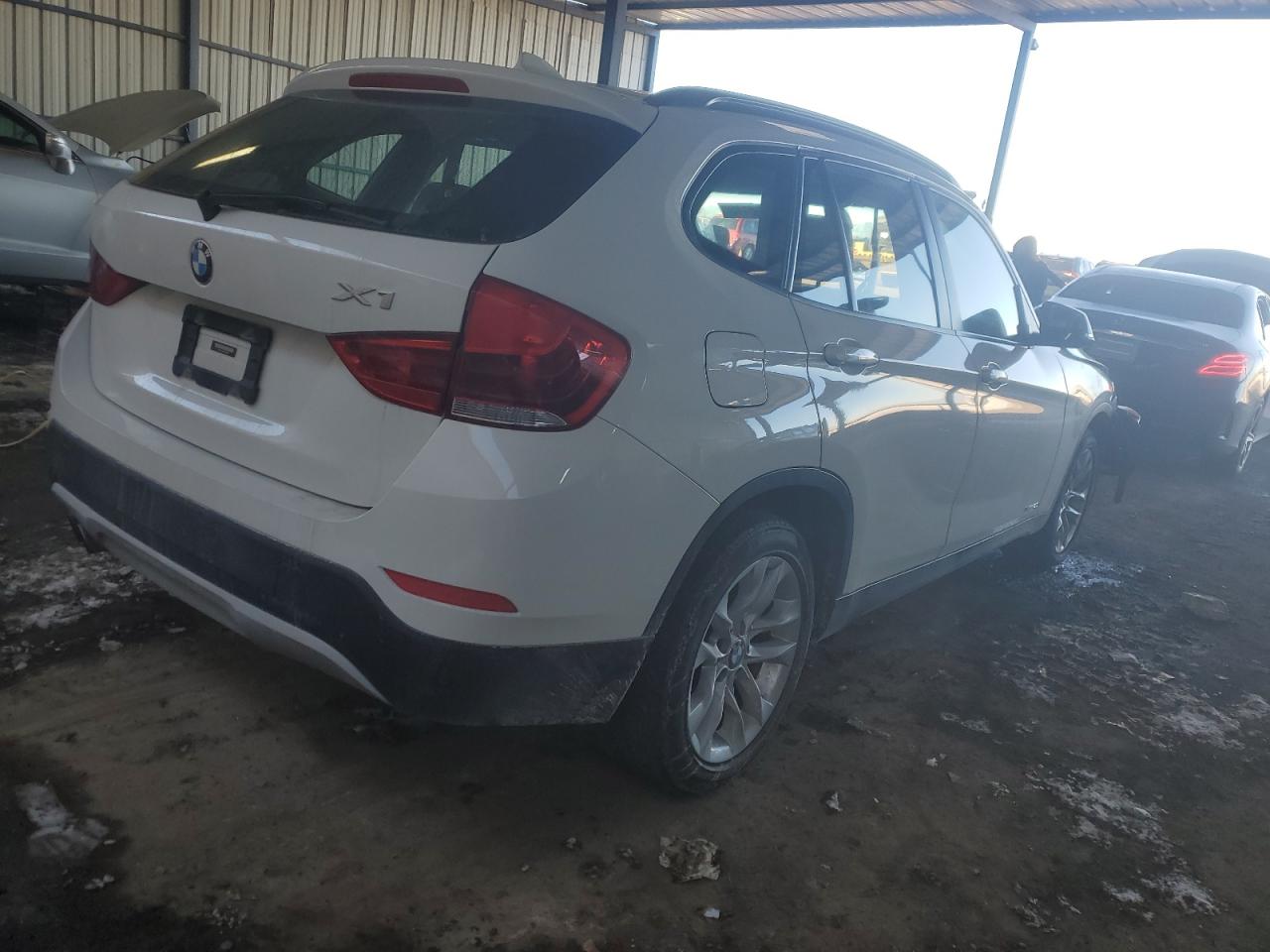 2015 BMW X1 VIN WBAVL1C50FVY27838 Copart auction photo, front end damage thumbnail 3