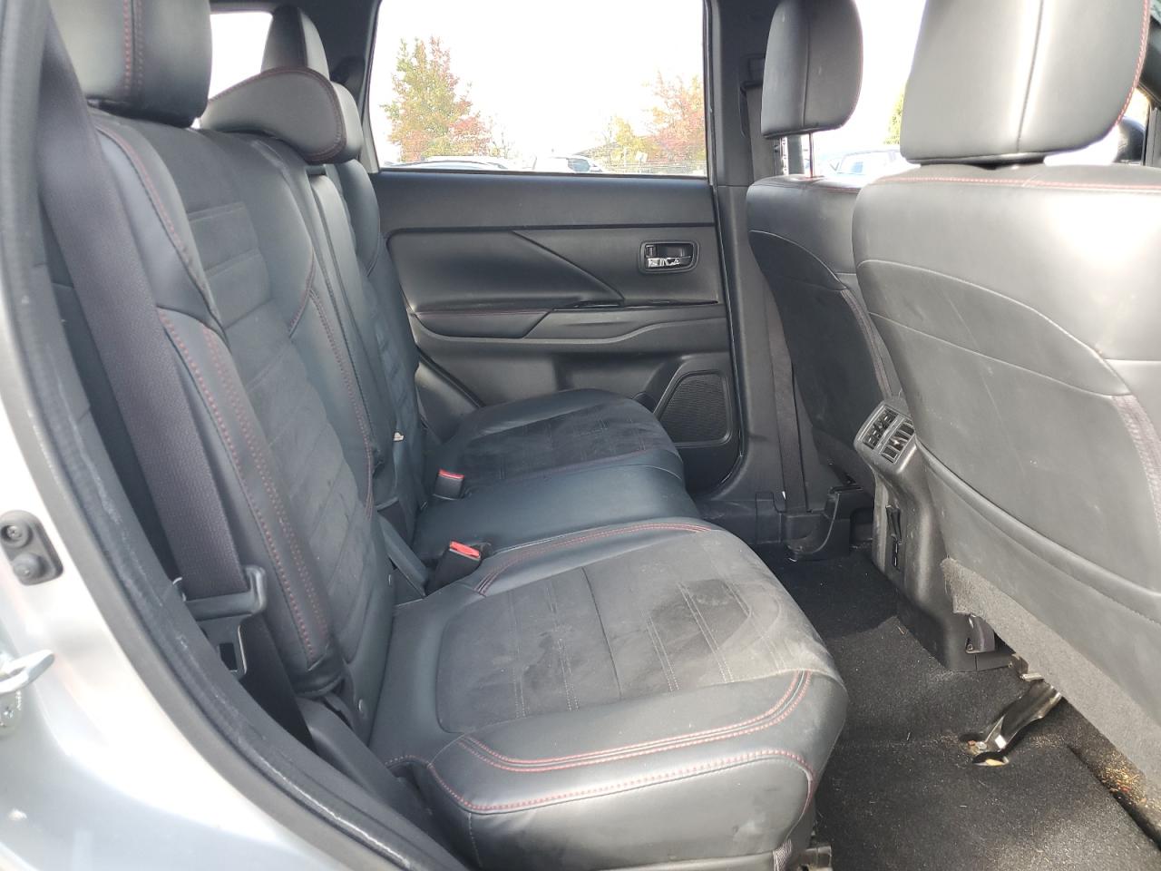 2020 Mitsubishi Outlander VIN JA4AD3A31LZ035997 Copart auction photo, front end / rear end damage thumbnail 11