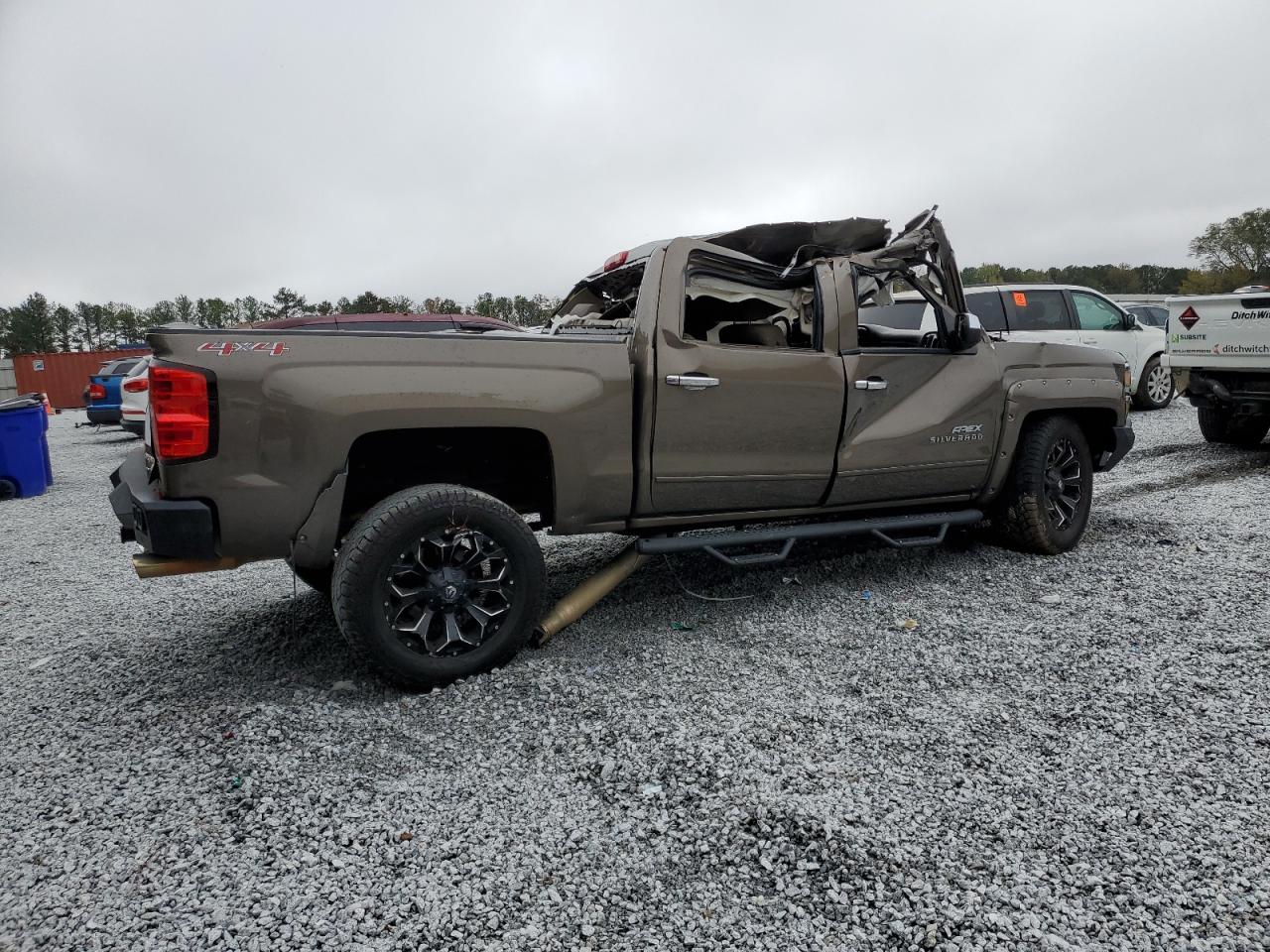 2015 Chevrolet Silverado VIN 3GCUKREC5FG140942 Copart auction photo, undercarriage / all over damage thumbnail 3