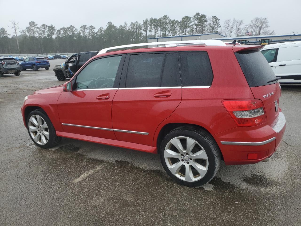 2011 Mercedes-Benz GLK-klasse VIN WDCGG8HB8BF560647 Copart auction photo, vandalism damage thumbnail 2