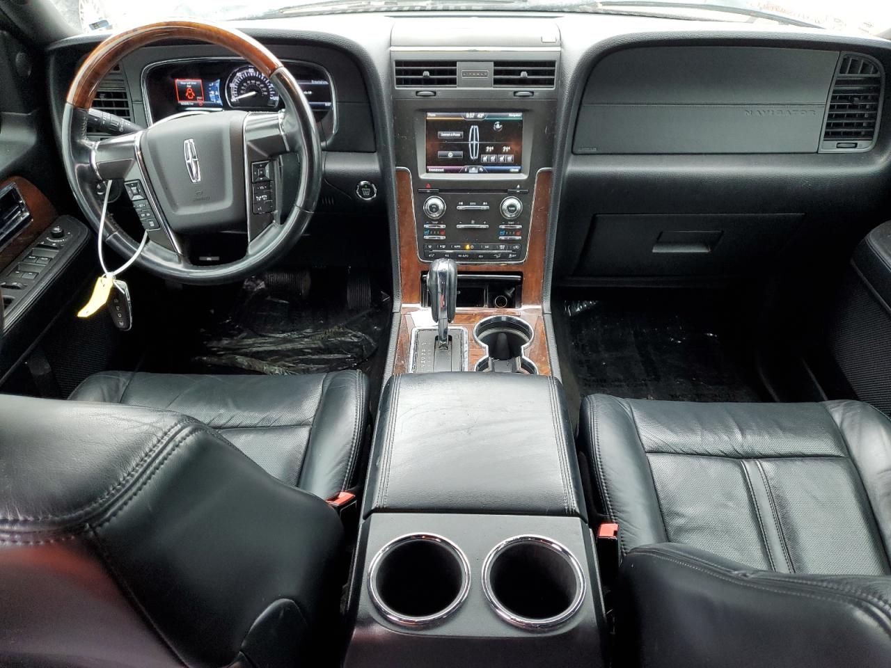 2015 Lincoln Navigator VIN 5LMJJ3JT7FEJ00547 Copart auction photo, front end / minor dent/scratches damage thumbnail 8