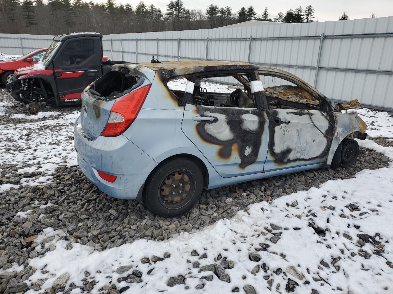 2013 Hyundai Accent VIN KMHCT5AE4DU060529 Copart auction photo, burn damage thumbnail 3