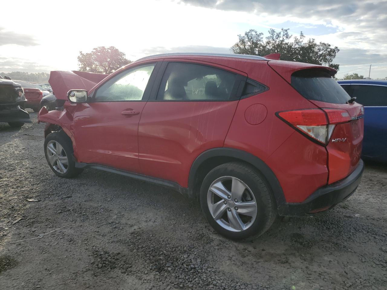 2020 Honda HR-V VIN 3CZRU5H57LM704734 Copart auction photo, front end damage thumbnail 2