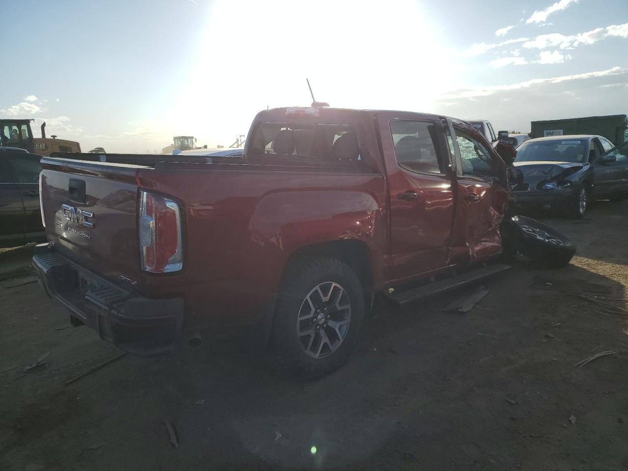 2021 GMC Canyon VIN 1GTG6FEN2M1213584 Copart auction photo, front end / side damage thumbnail 3