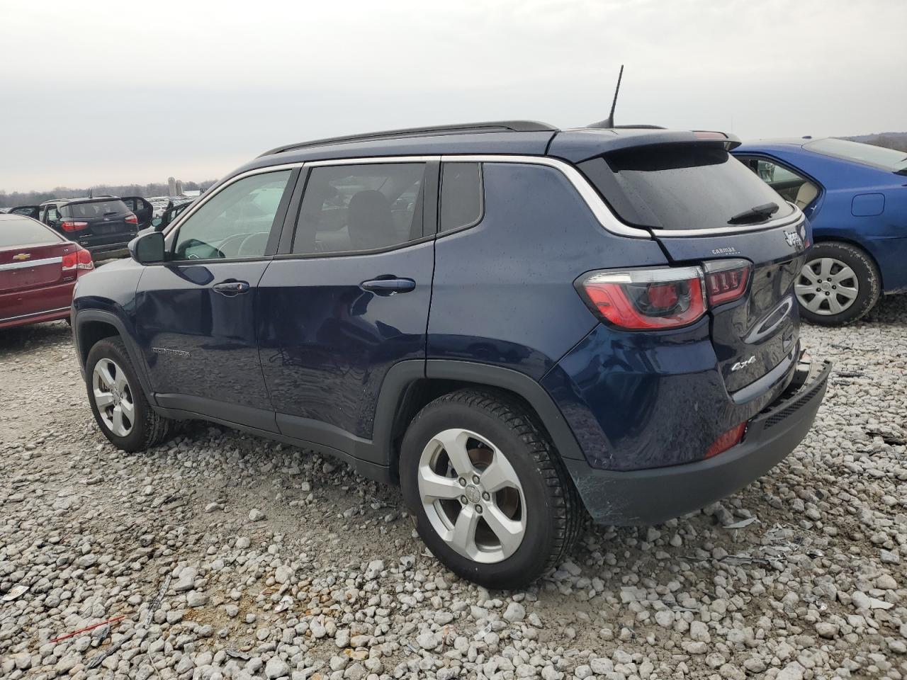 2018 Jeep Compass VIN 3C4NJDBBXJT117310 Copart auction photo, rear end damage thumbnail 2
