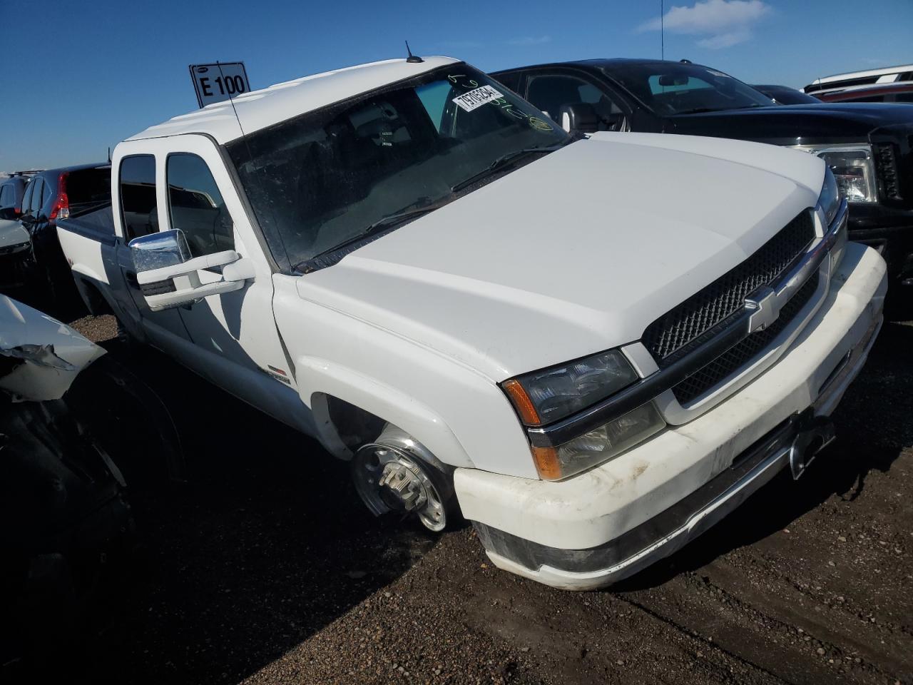 2003 Chevrolet Silverado VIN 1GCHK23113F145501 Copart auction photo, all over damage thumbnail 4