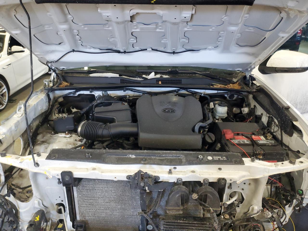 2018 Toyota Tacoma VIN 3TMCZ5AN7JM188749 Copart auction photo, front end / minor dent/scratches damage thumbnail 11