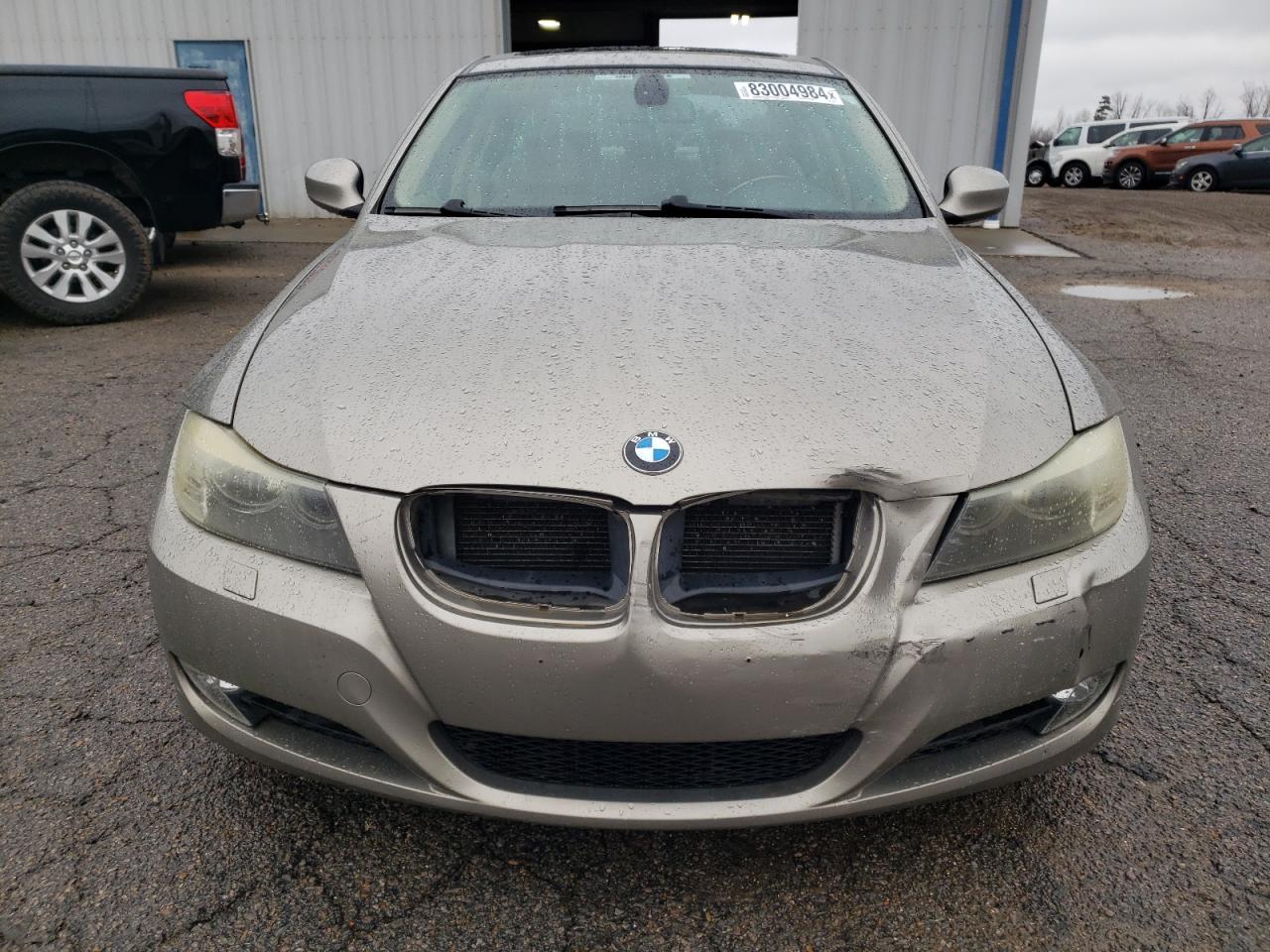 2009 BMW 3er VIN WBAPK53509A643353 Copart auction photo, front end / minor dent/scratches damage thumbnail 5