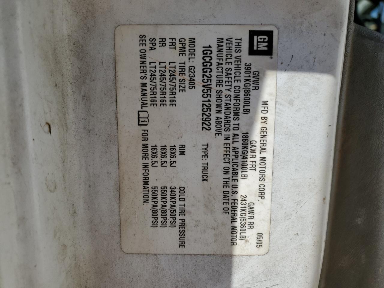 1998 GMC Savana VIN 1GTHG35R3W1043595 Copart auction photo, all over / undercarriage damage thumbnail 15