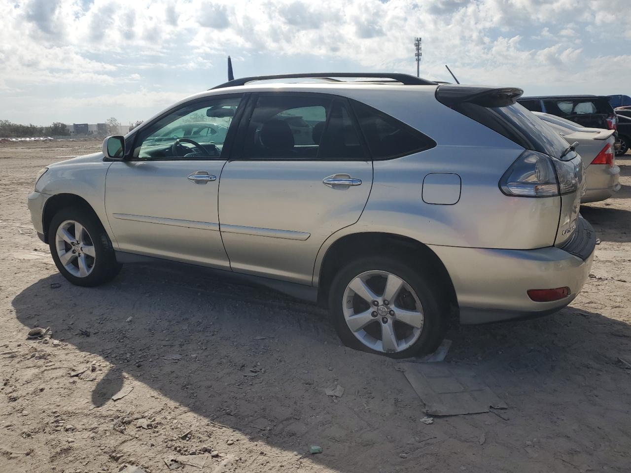 2008 Lexus RX VIN 2T2HK31U68C075962 Copart auction photo, minor dent/scratches damage thumbnail 2