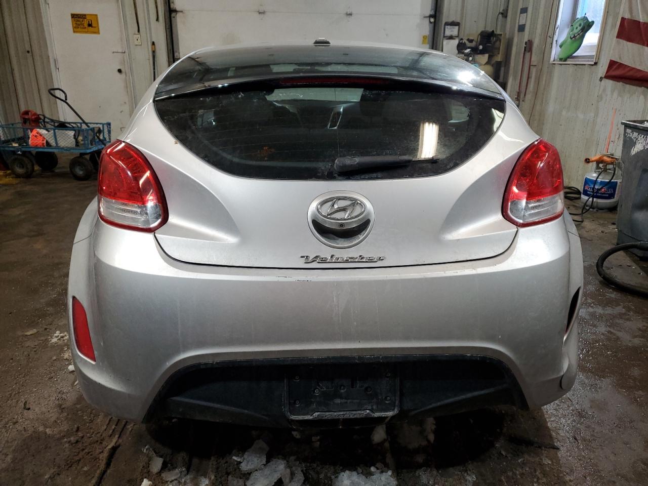 2017 Hyundai Veloster VIN KMHTC6AD8HU310079 Copart auction photo, front end / side damage thumbnail 6