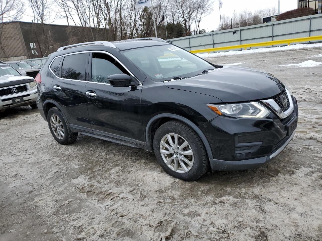 2018 Nissan Rogue VIN KNMAT2MT8JP510312 Copart auction photo, minor dent/scratches damage thumbnail 4