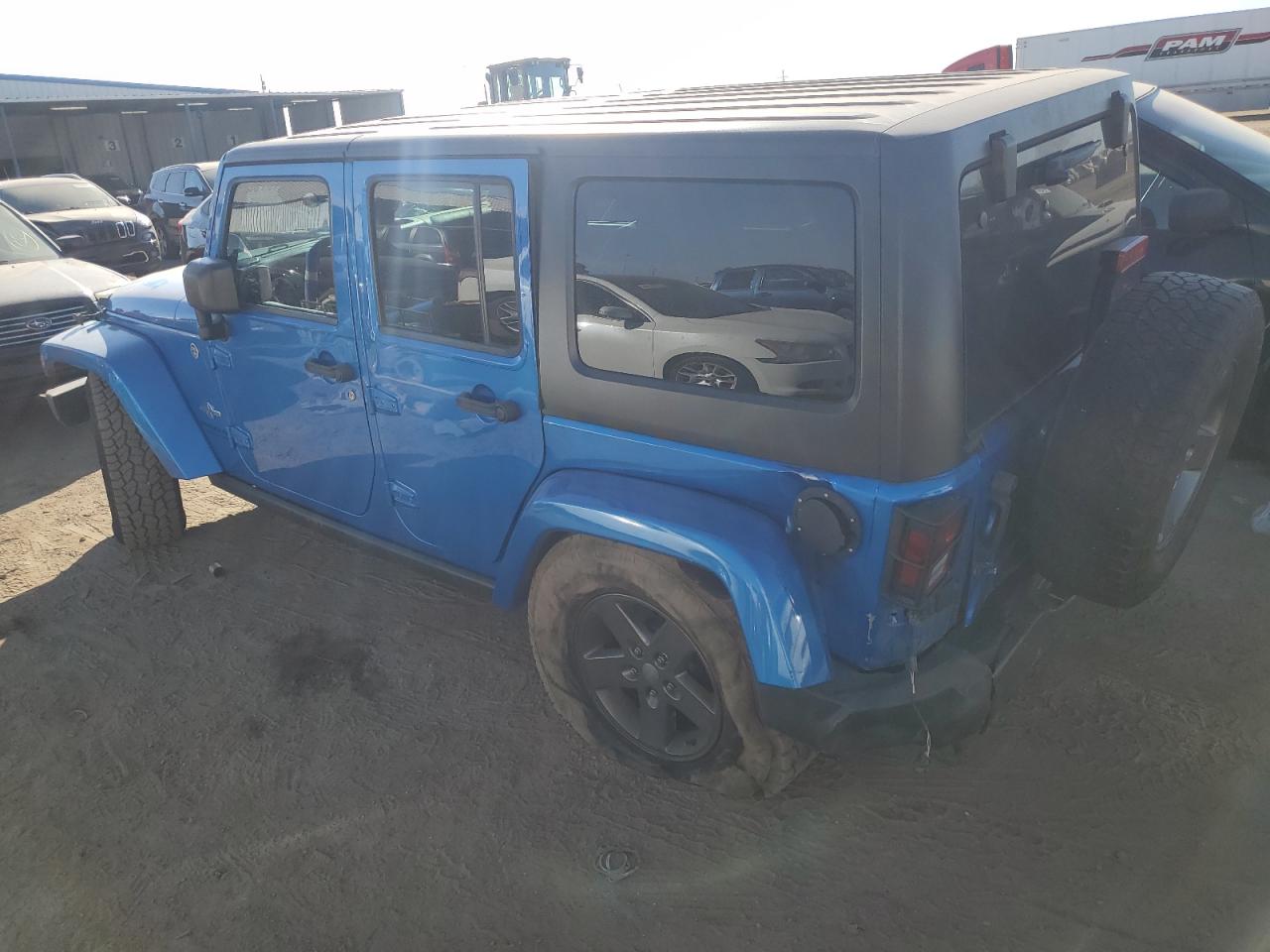 2015 Jeep Wrangler VIN 1C4BJWDG4FL573104 Copart auction photo, rear end damage thumbnail 2