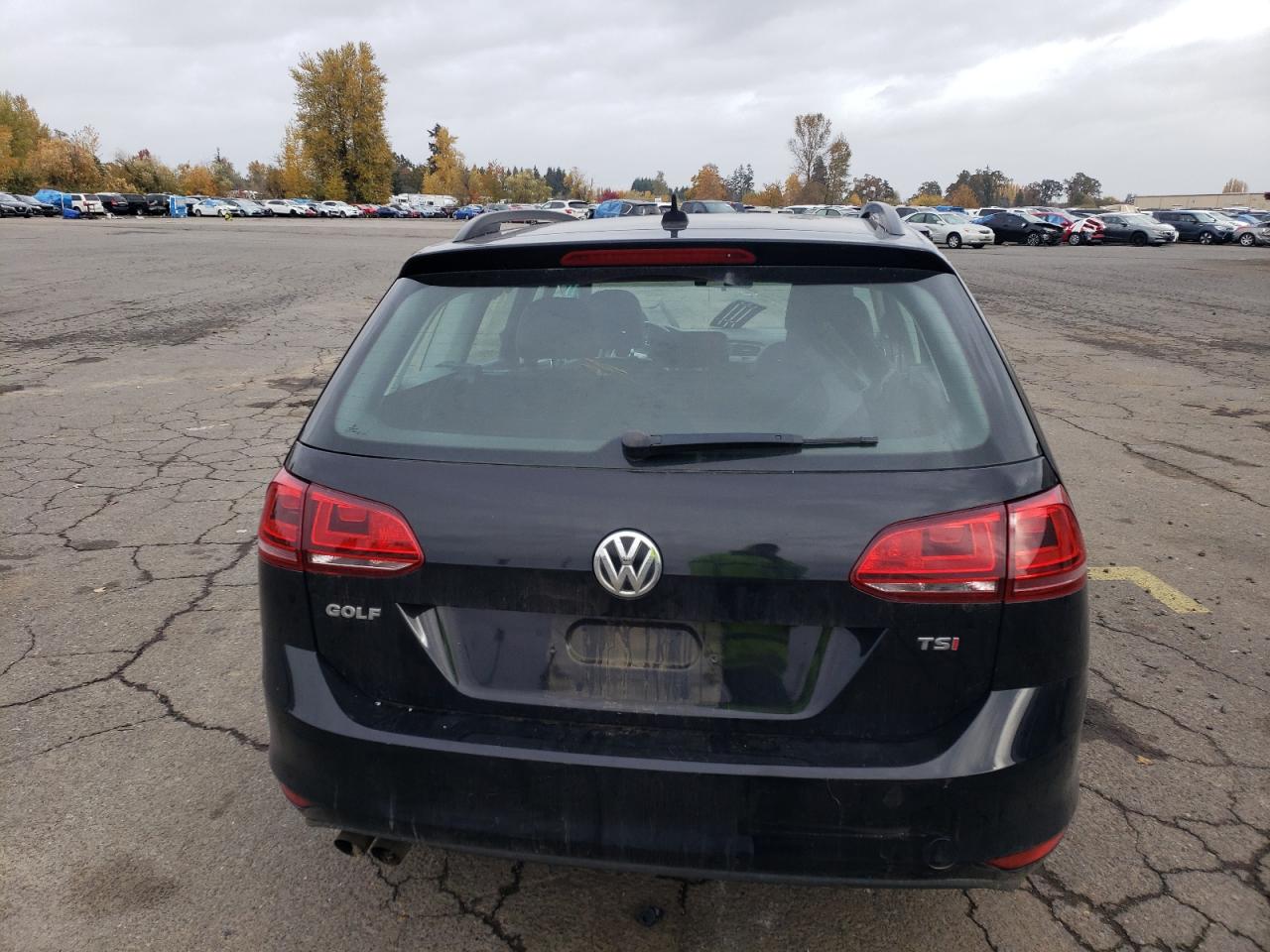 2015 Volkswagen Golf VIN 3VWC17AU8FM517988 Copart auction photo, undercarriage / front end damage thumbnail 6