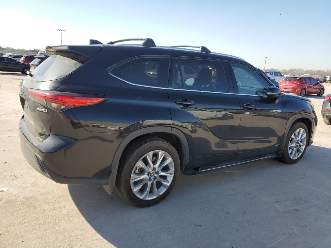 2020 Toyota Highlander VIN 5TDXBRCH5LS014654 Copart auction photo, side damage thumbnail 3