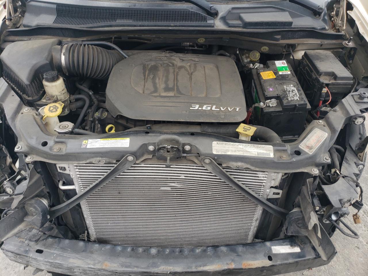 2011 Chrysler Town & Country VIN 2A4RR6DG4BR610090 Copart auction photo, front end / side damage thumbnail 14