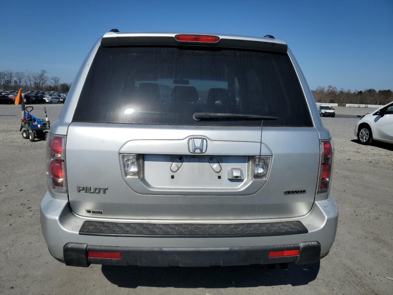 2007 Honda Pilot VIN 5FNYF187X7B015769 Copart auction photo, front end / minor dent/scratches damage thumbnail 6