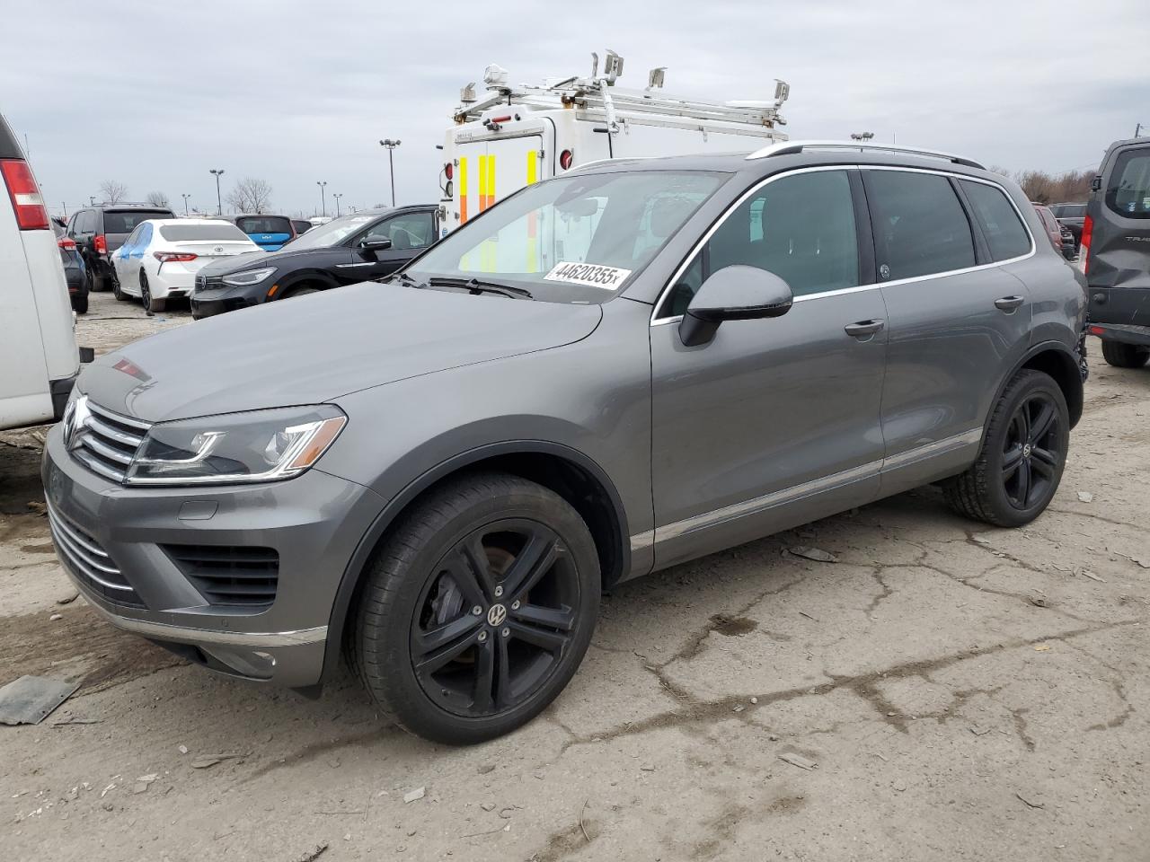 2017 Volkswagen Touareg VIN WVGRF7BP1HD005622