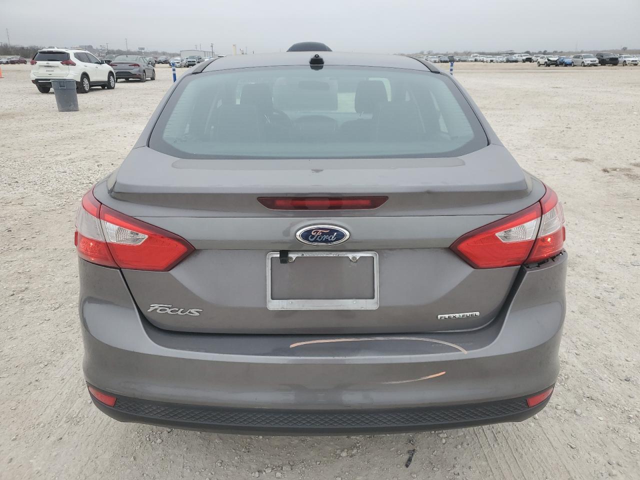 2014 Ford Focus VIN 1FADP3E25EL330107 Copart auction photo, rear end / side damage thumbnail 6