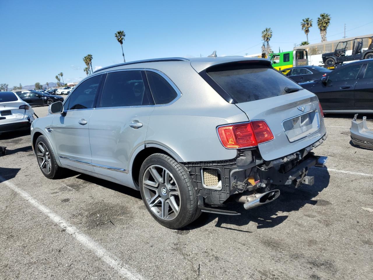 2018 Bentley Bentayga VIN SJAAC4ZV0JC020171 Copart auction photo, side / rear end damage thumbnail 2