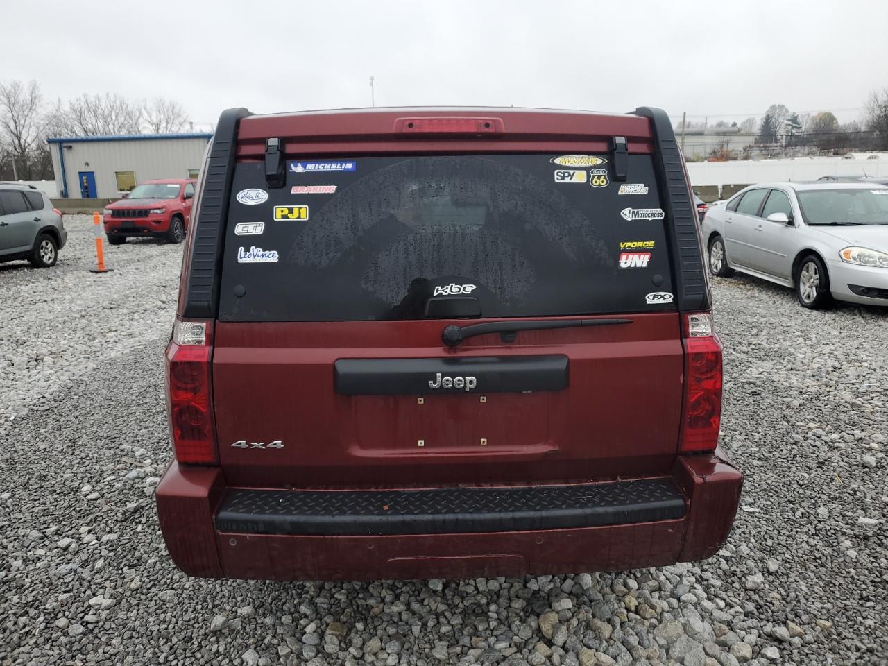 2007 Jeep Commander VIN 1J8HG48K97C643699 Copart auction photo, rear end / side damage thumbnail 6