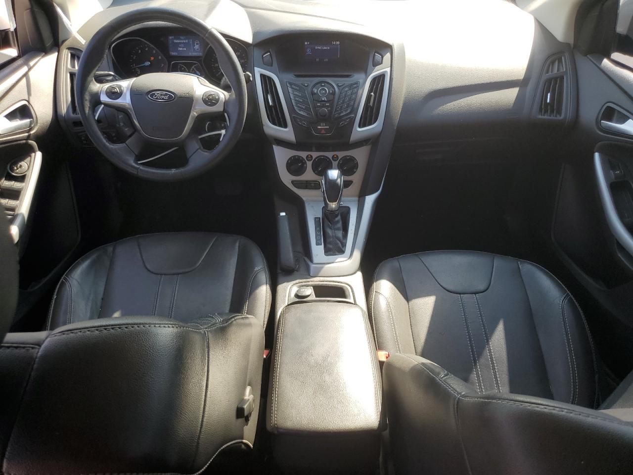 2014 Ford Focus VIN 1FADP3K24EL268641 Copart auction photo, rear end / undercarriage damage thumbnail 8