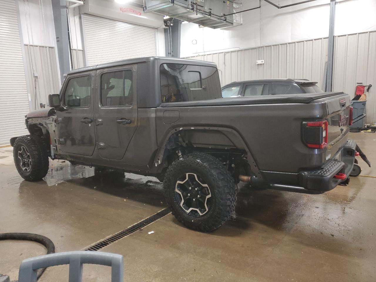 2020 Jeep Gladiator VIN 1C6JJTBG5LL181989 Copart auction photo, front end / rear end damage thumbnail 2