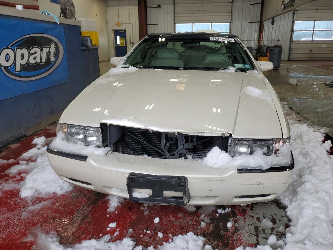 1999 Cadillac Eldorado VIN 1G6EL12Y1XU610002 Copart auction photo, front end damage thumbnail 5