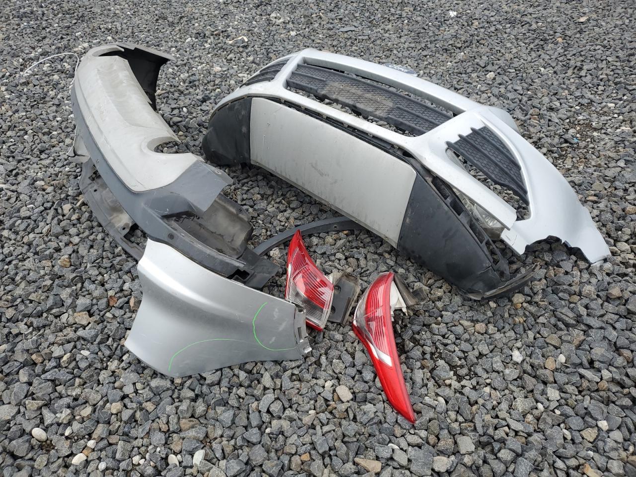 2014 Ford Escape VIN 1FMCU9GX3EUE14152 Copart auction photo, front end / rear end damage thumbnail 15