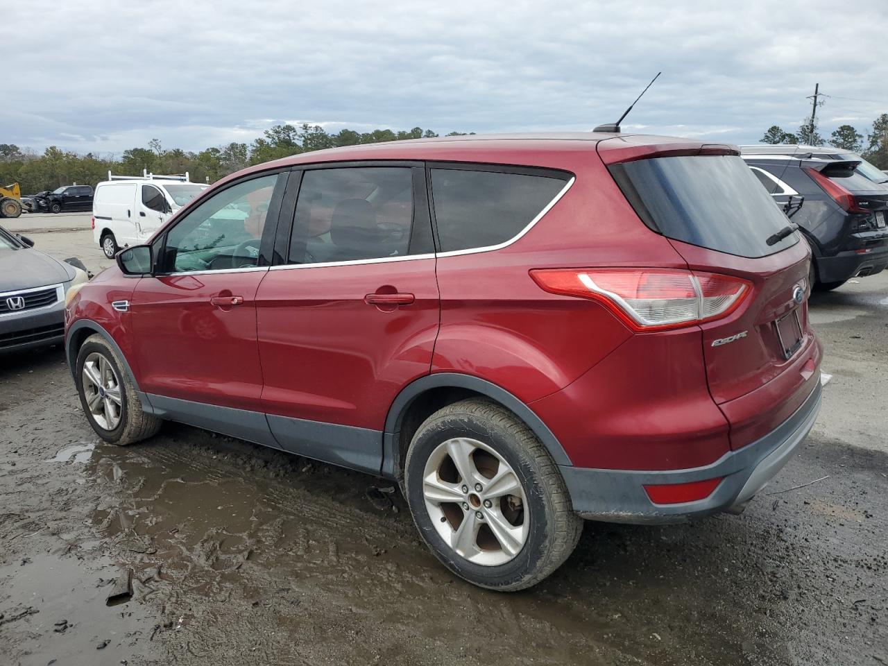 2015 Ford Escape VIN 1FMCU0GX7FUB88694 Copart auction photo, minor dent/scratches damage thumbnail 2