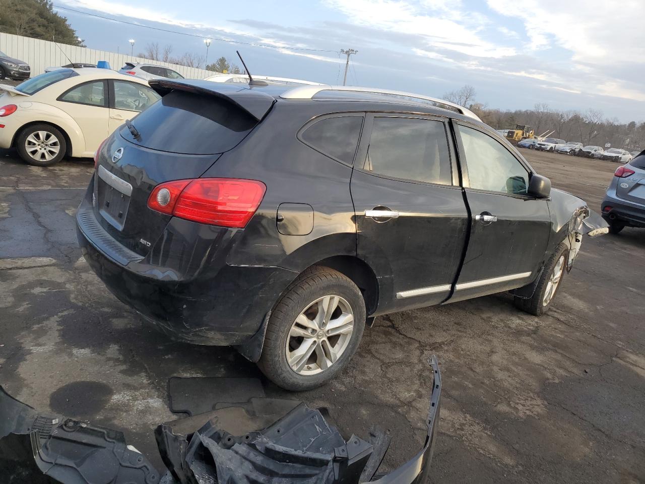 2015 Nissan Rogue VIN JN8AS5MV9FW768717 Copart auction photo, front end / minor dent/scratches damage thumbnail 3