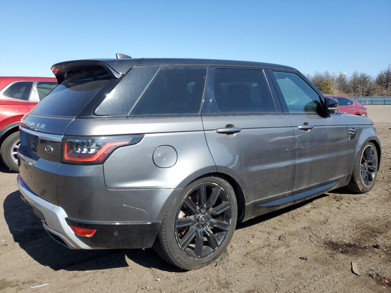 2019 Land Rover Range Rover VIN SALWR2RU5KA864436 Copart auction photo, undercarriage / minor dent/scratches damage thumbnail 3