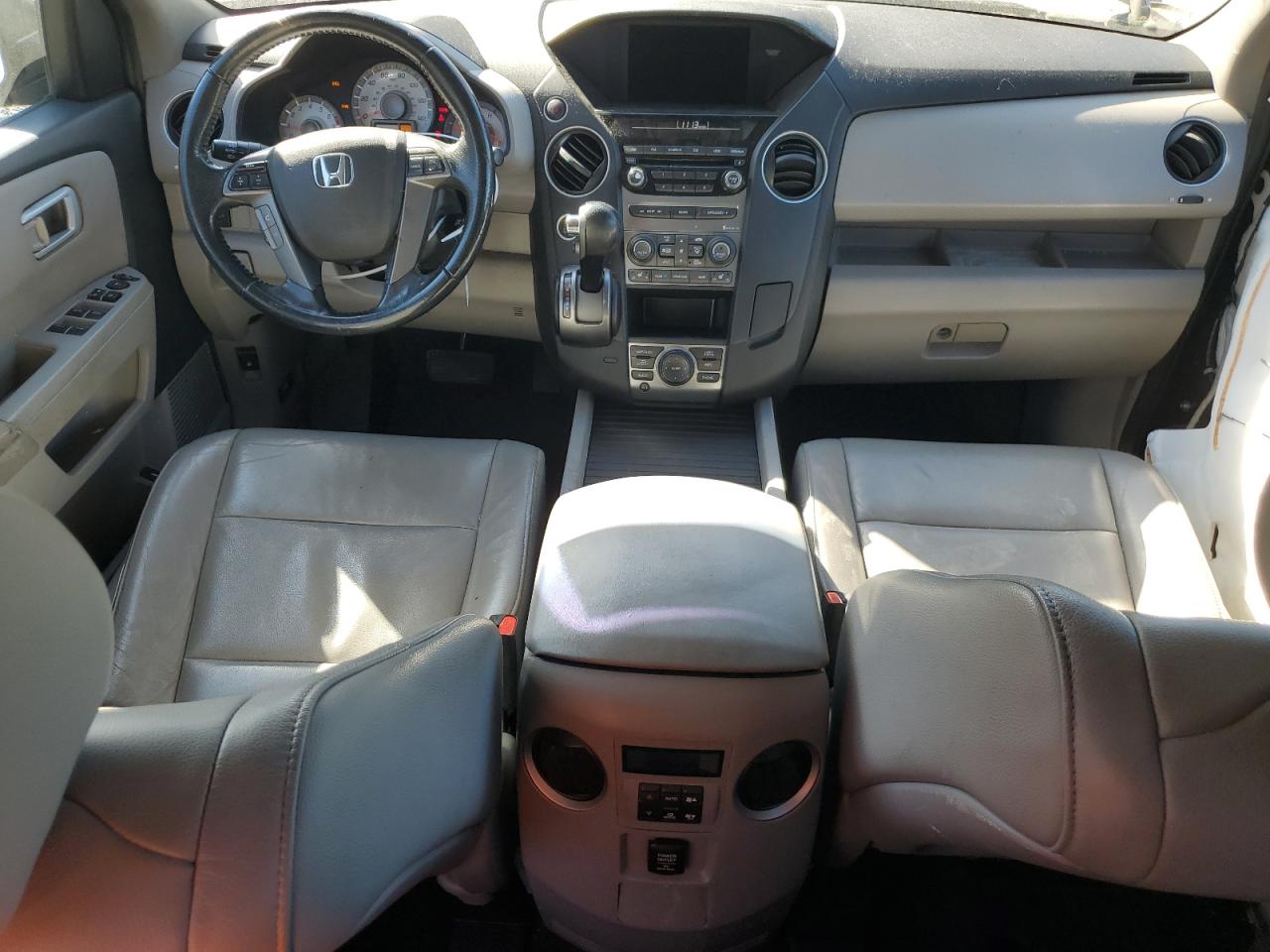 2015 Honda Pilot VIN 5FNYF4H77FB016961 Copart auction photo, all over damage thumbnail 8