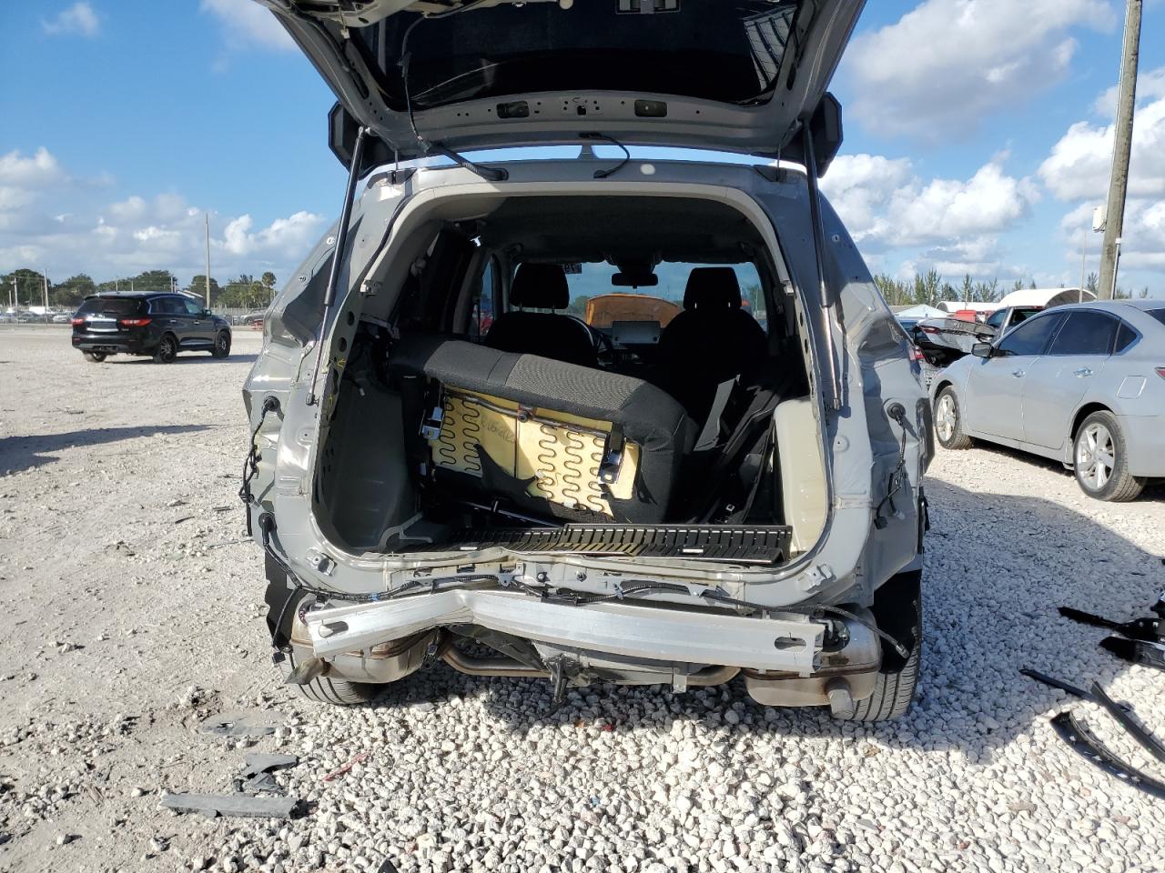 2024 Honda CR-V VIN 2HKRS3H44RH319928 Copart auction photo, rear end / mechanical damage thumbnail 6