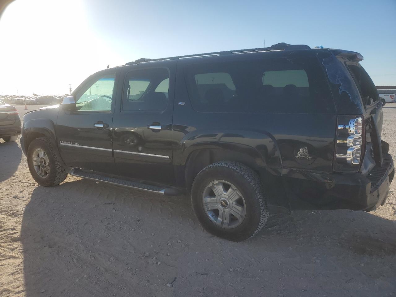 2008 Chevrolet Suburban VIN 3GNFK16398G189919 Copart auction photo, rear end / minor dent/scratches damage thumbnail 2
