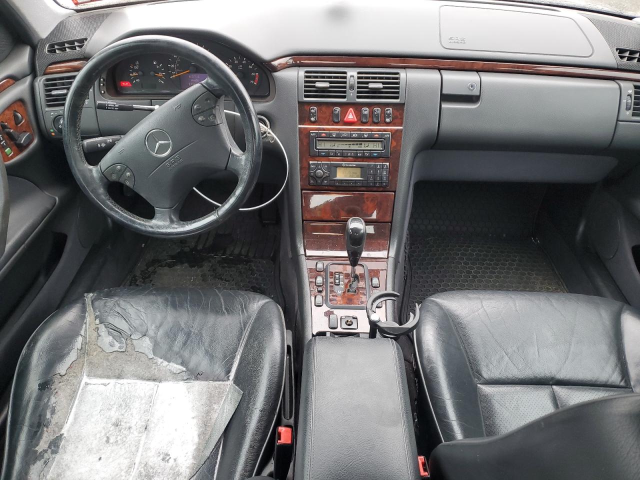 2001 Mercedes-Benz E-klasse VIN WDBJF65J31B203461 Copart auction photo, front end / undercarriage damage thumbnail 8