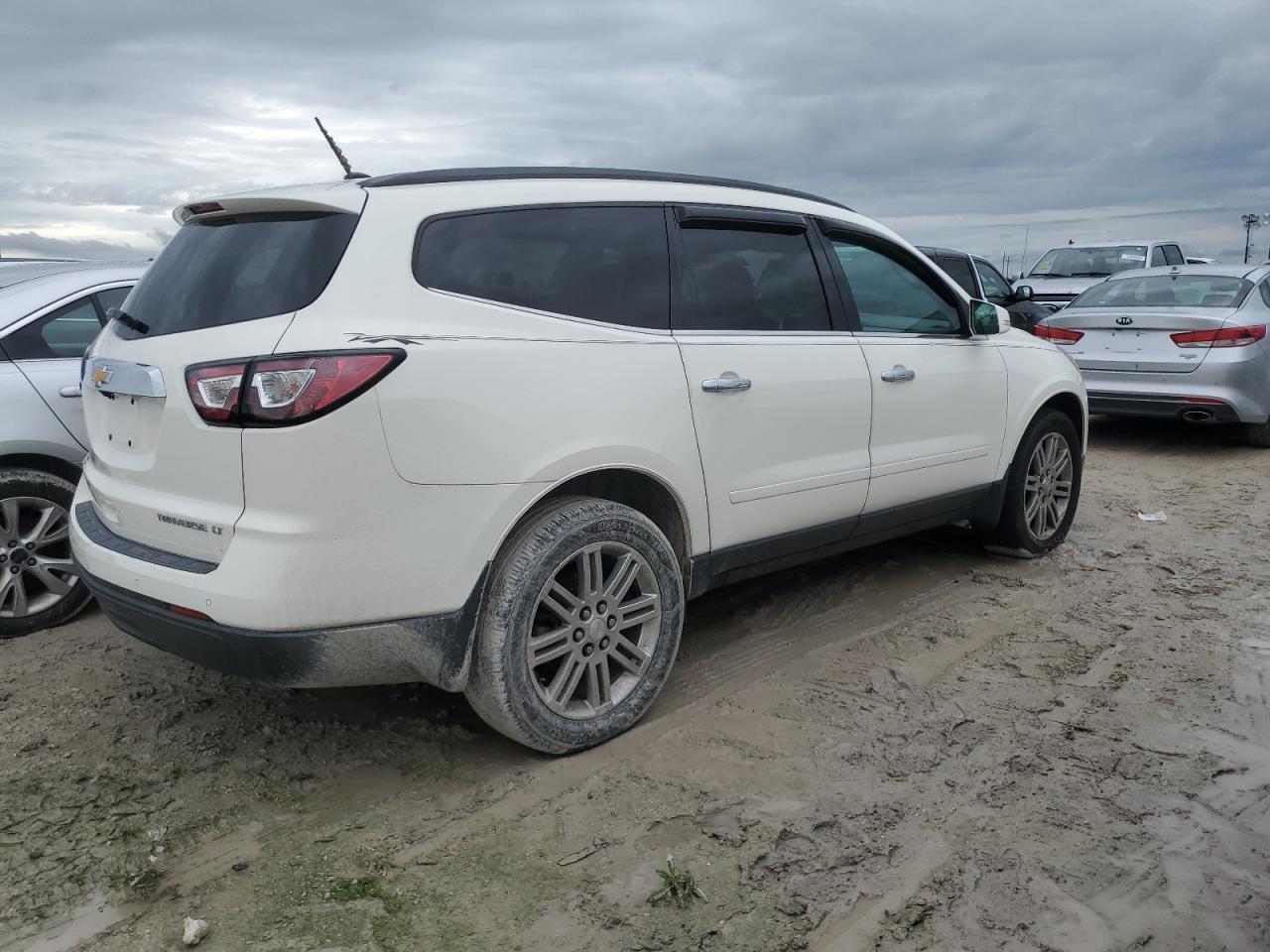 2013 Chevrolet Traverse VIN 1GNKRGKD0DJ261238 Copart auction photo, water/flood damage thumbnail 3