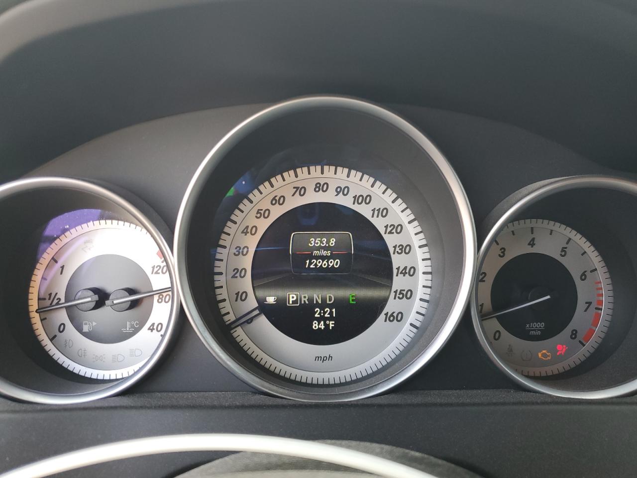 2013 Mercedes-Benz C-klasse VIN WDDGF4HBXDR296047 Copart auction photo, front end / minor dent/scratches damage thumbnail 9