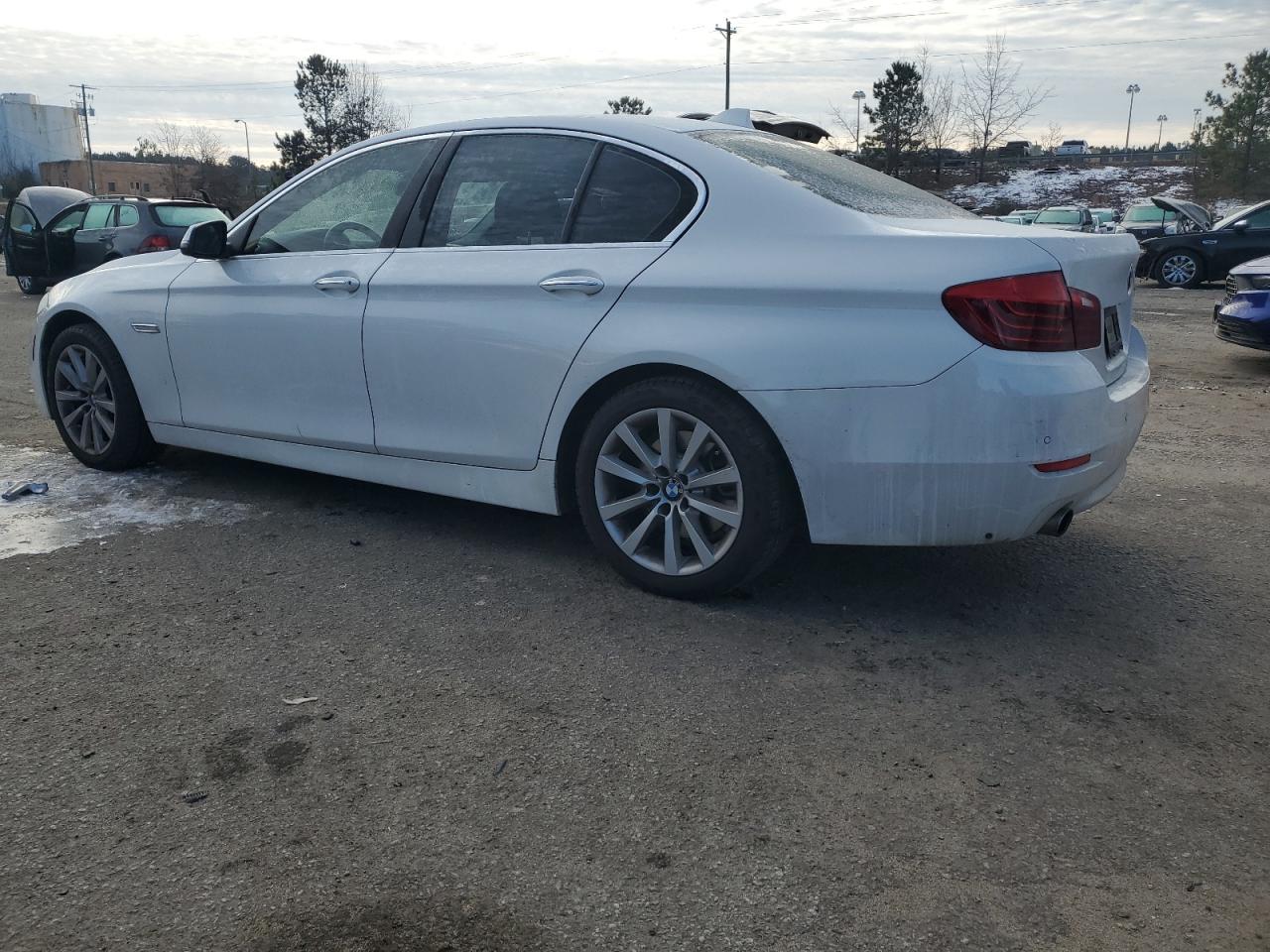 2016 BMW 5er VIN WBA5B1C5XGG552312 Copart auction photo, side / front end damage thumbnail 2