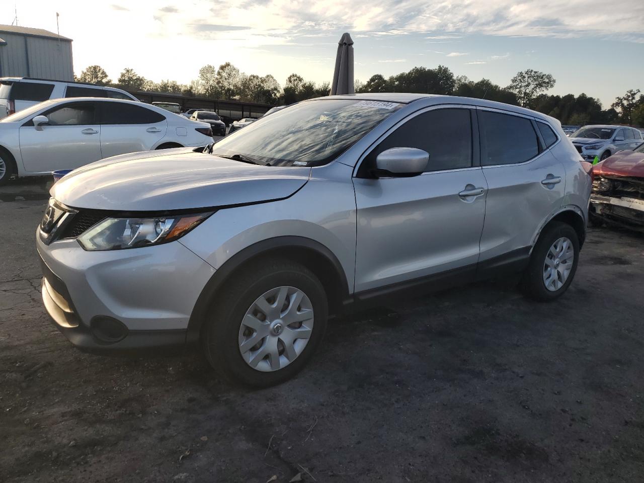 2019 Nissan Rogue VIN JN1BJ1CP8KW520275
