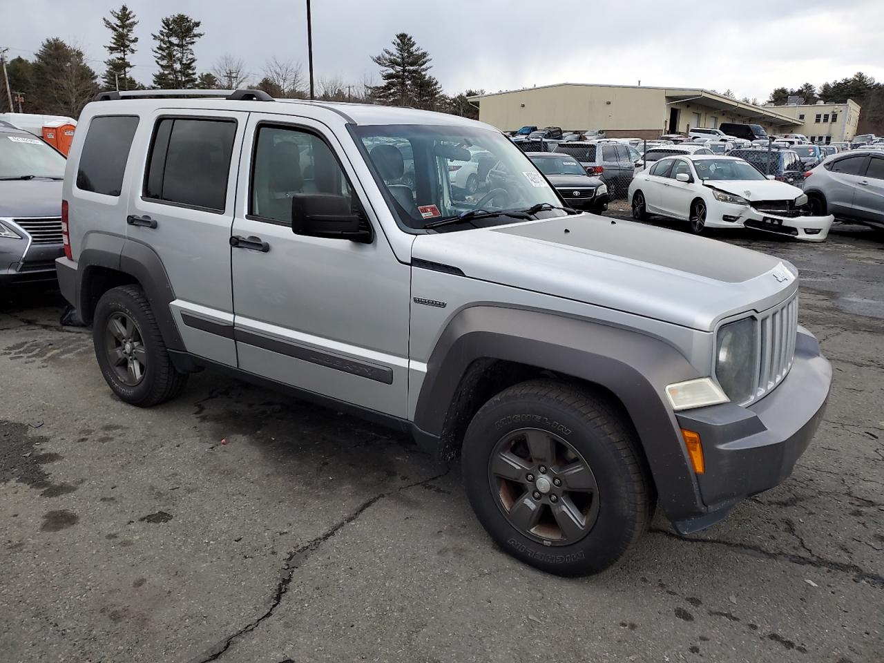 2011 Jeep Liberty (North America) VIN 1J4PN3GK1BW546812 Copart auction photo, side damage thumbnail 4