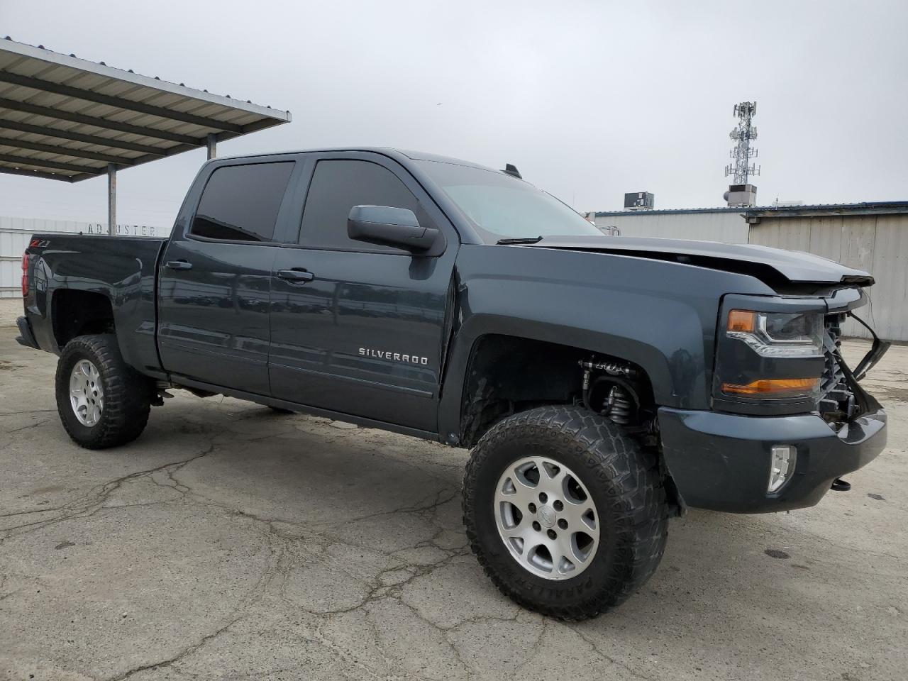 2018 Chevrolet Silverado VIN 3GCUKRECXJG549236 Copart auction photo, front end damage thumbnail 4