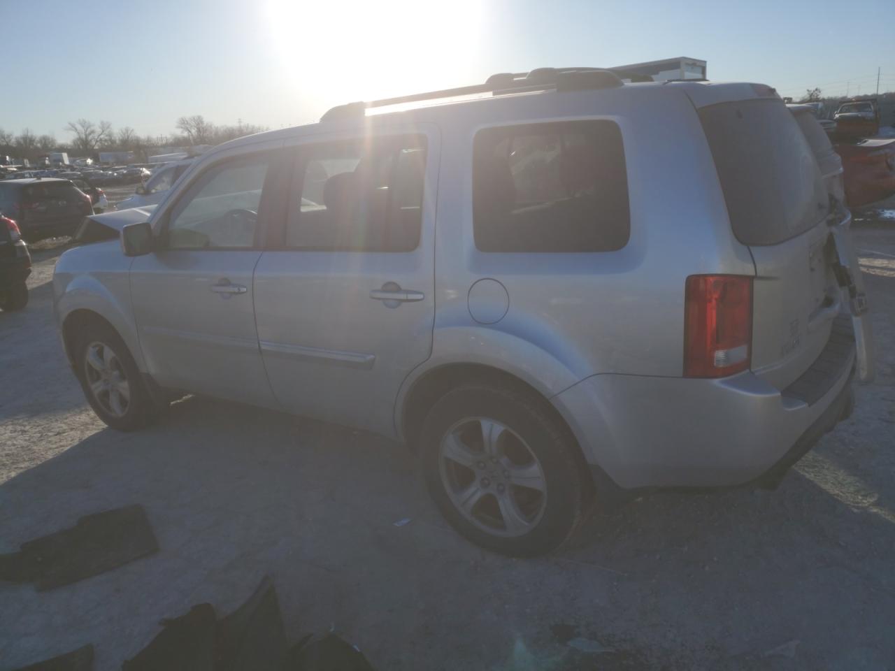 2012 Honda Pilot VIN 5FNYF4H47CB084324 Copart auction photo, front end / minor dent/scratches damage thumbnail 2