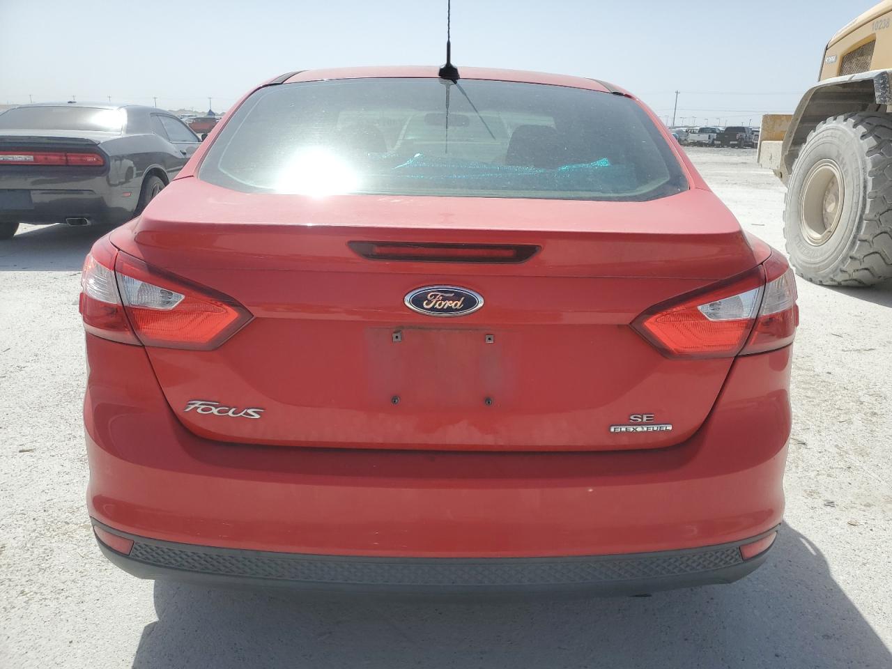 2014 Ford Focus VIN 1FADP3F27EL123037 Copart auction photo, front end / side damage thumbnail 6