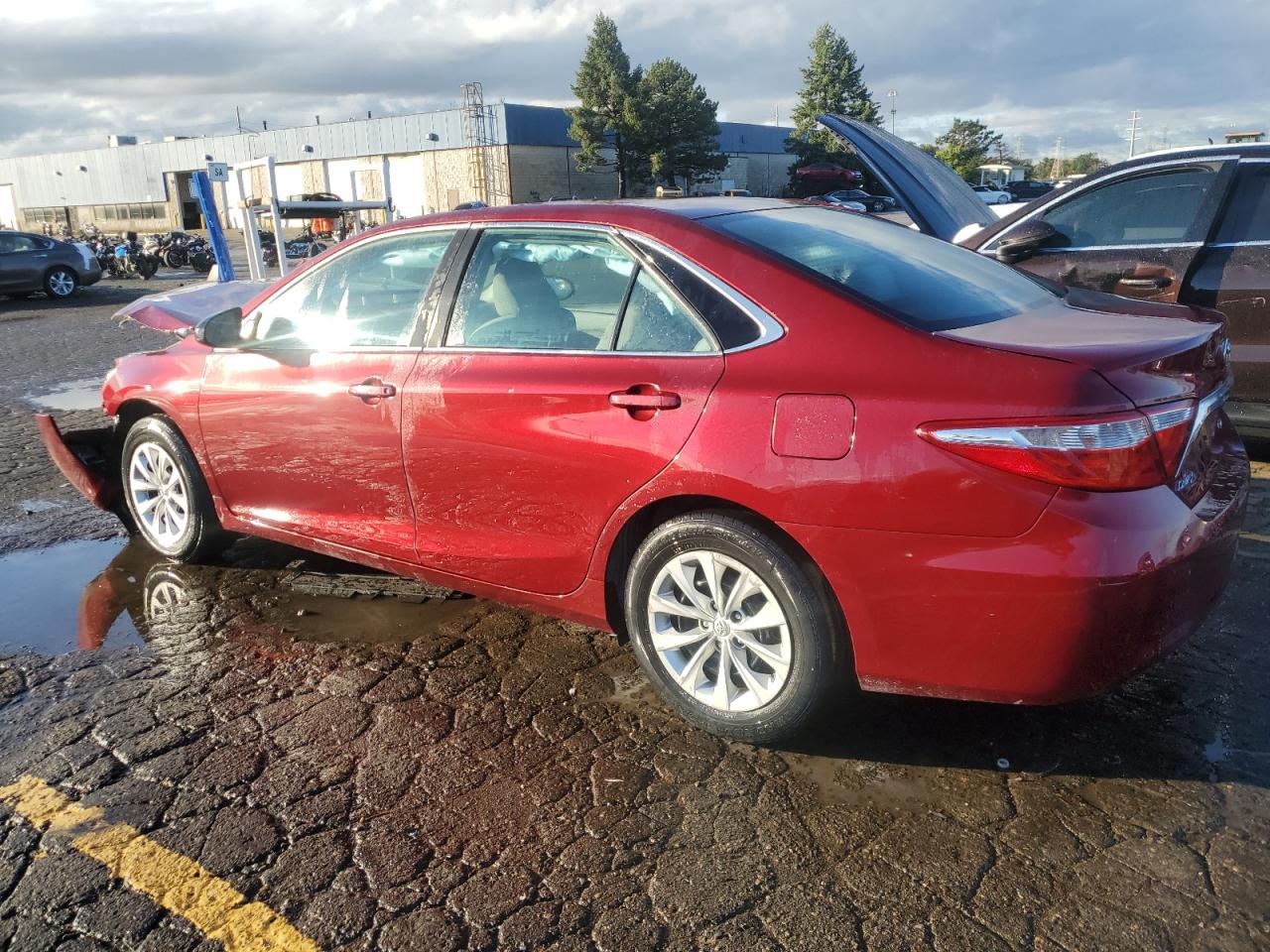 2017 Toyota Camry VIN 4T1BF1FKXHU790297 Copart auction photo, front end damage thumbnail 2