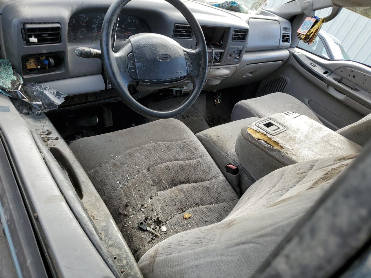 1999 Ford F250 VIN 1FTNX21F3XEB75792 Copart auction photo, all over damage thumbnail 8